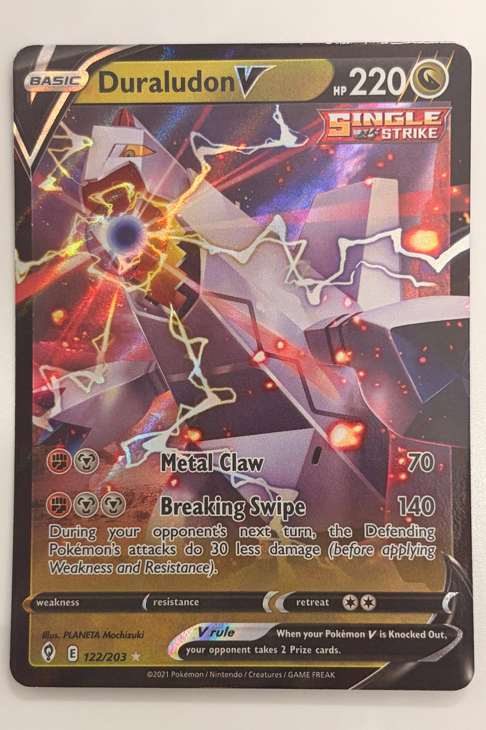 122/203 Duraludon V - Rare Holo V