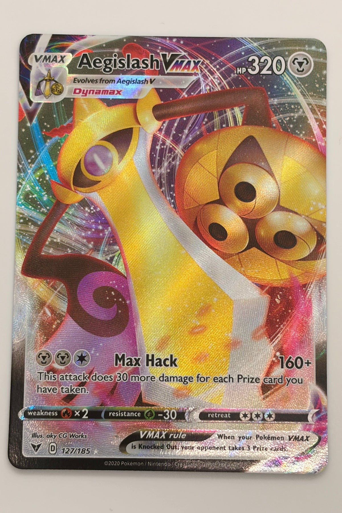 127/185 Aegislash VMAX - Rare Holo VMAX