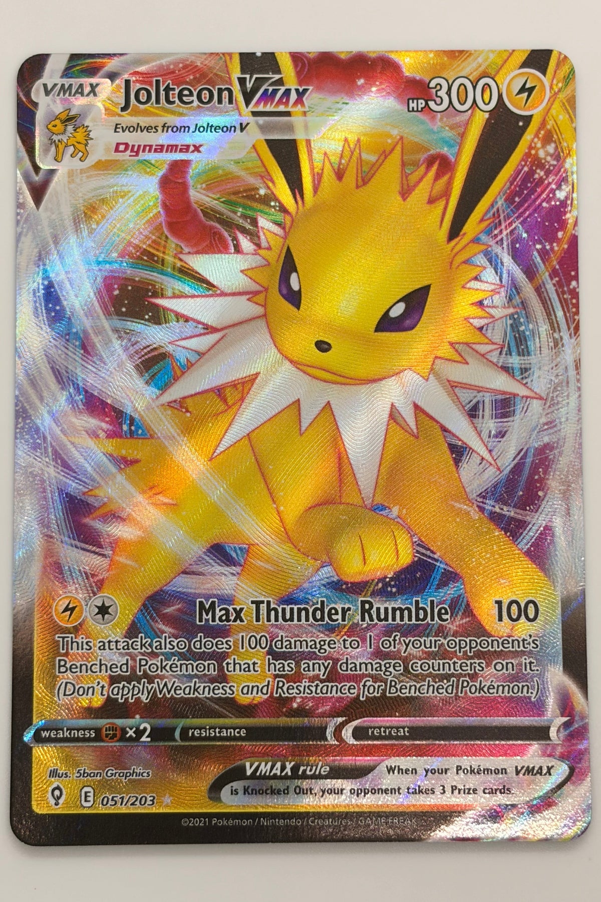 051/203 Jolteon VMAX - Rare Holo VMAX