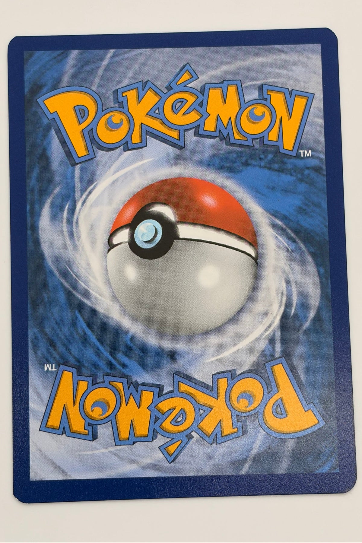 040/172 Lumineon V - Rare Holo V