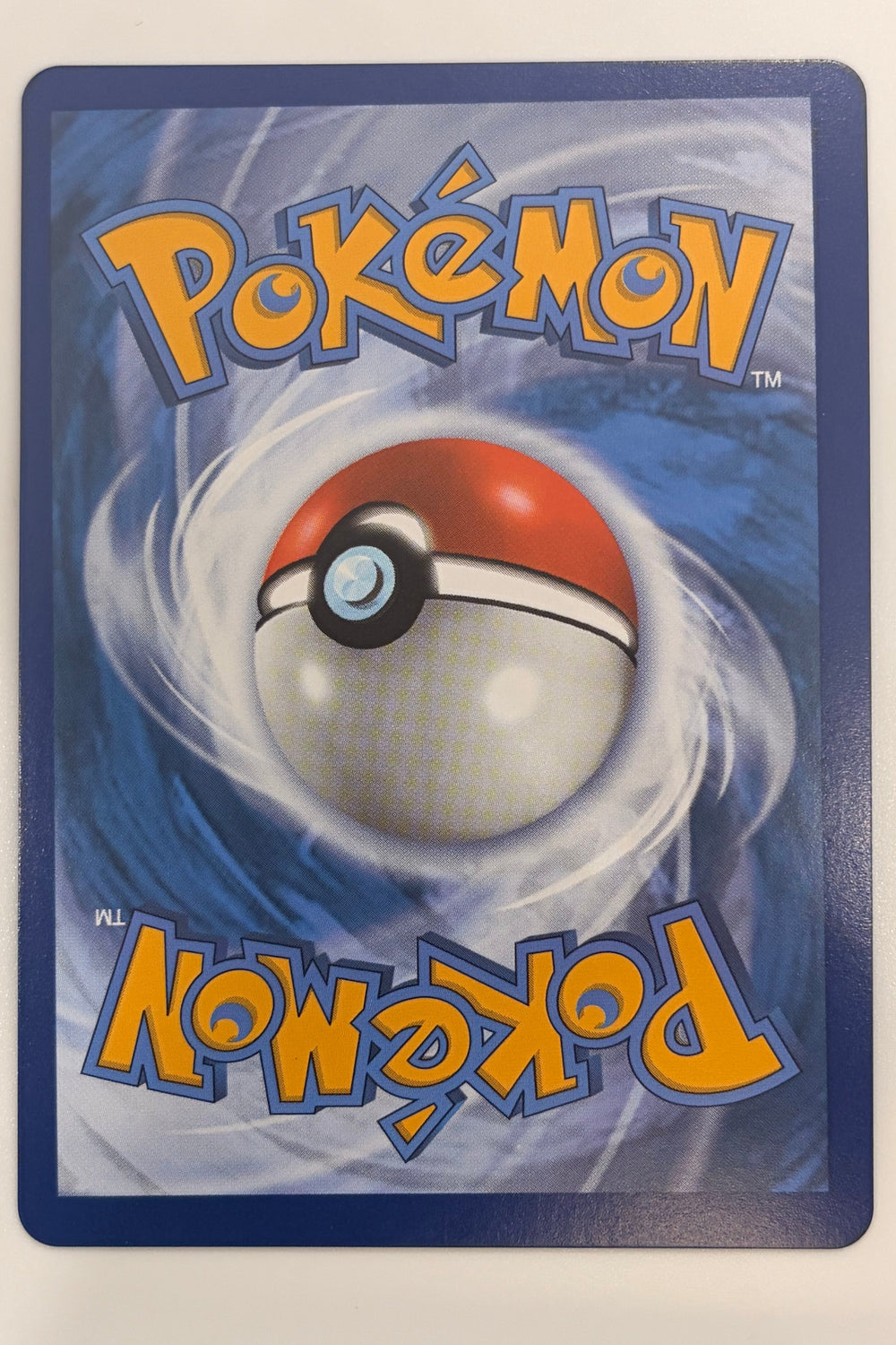 075/203 Sylveon VMAX - Rare Holo VMAX
