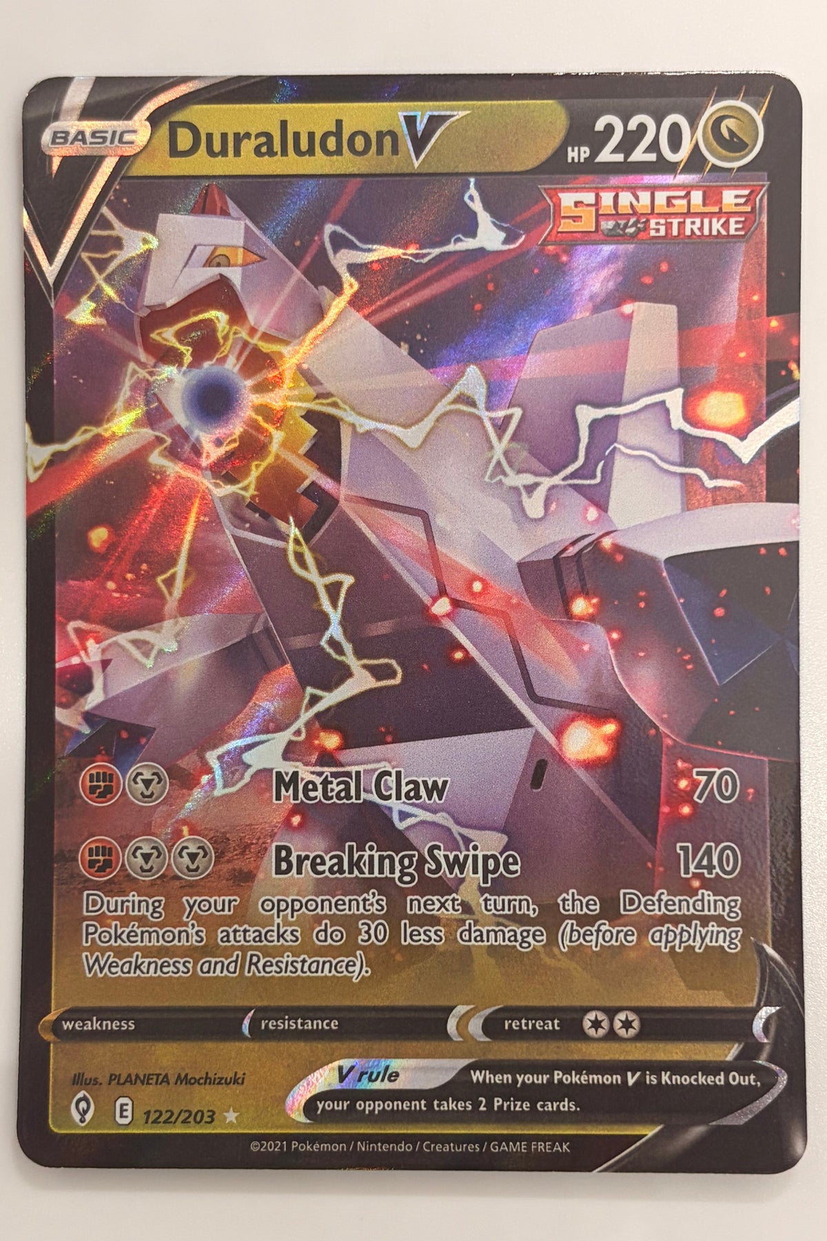 122/203 Duraludon V - Rare Holo V