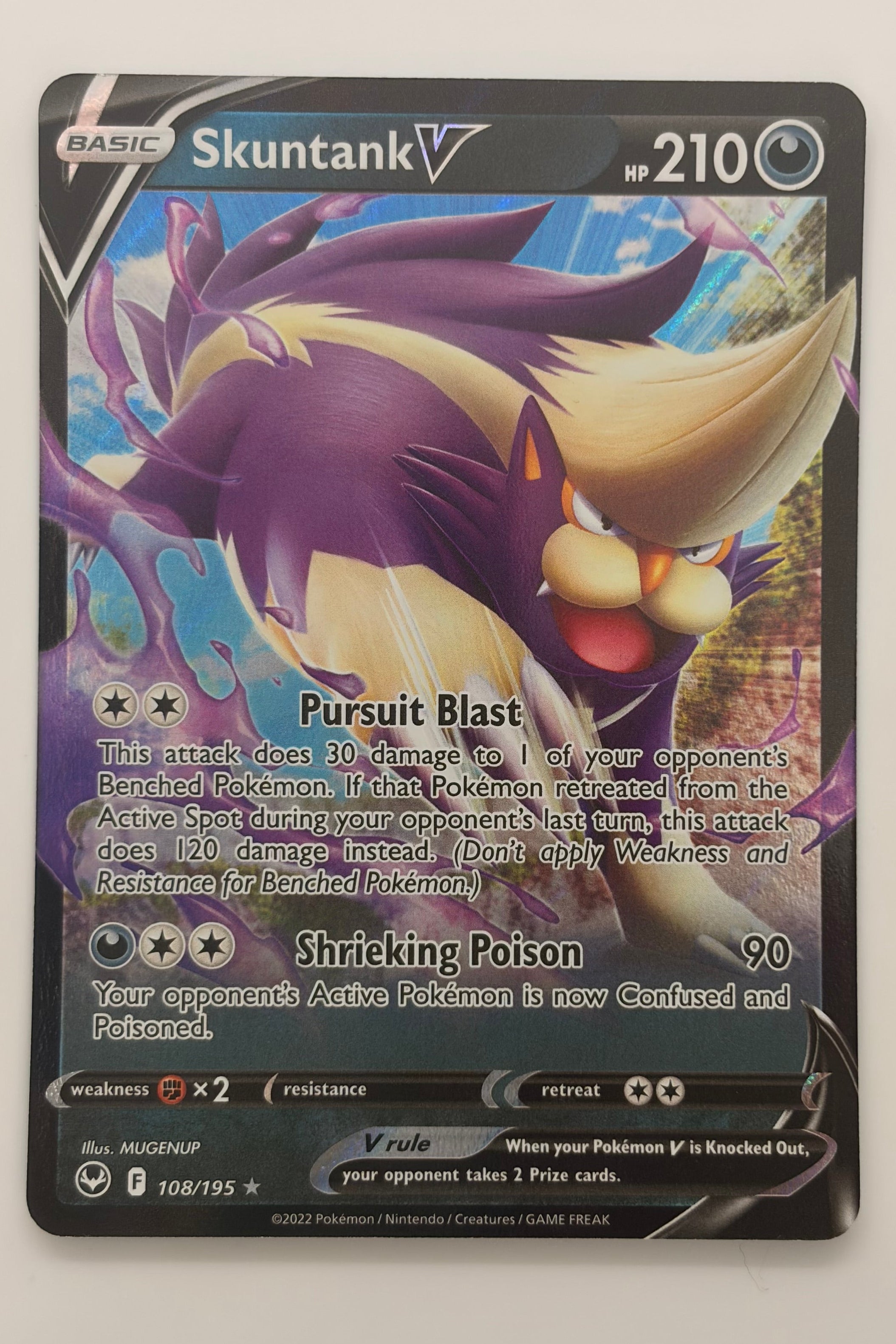 108/195 Skuntank V - Holo Rare V